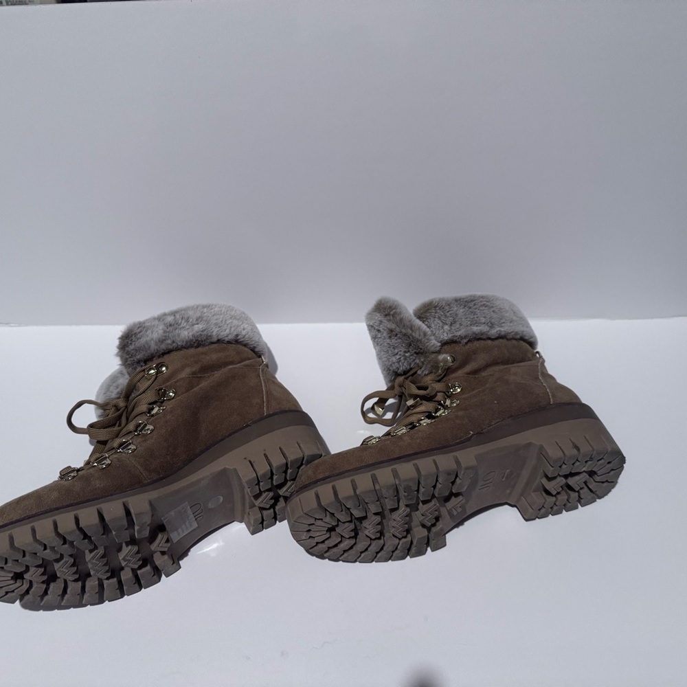 JLO boots - Picture 2 of 4
